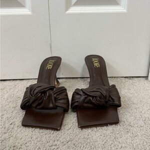 Women's Brown Knotted Slide Sandals